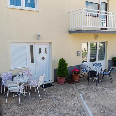 Apartmani Frane Неум Экстерьер фото