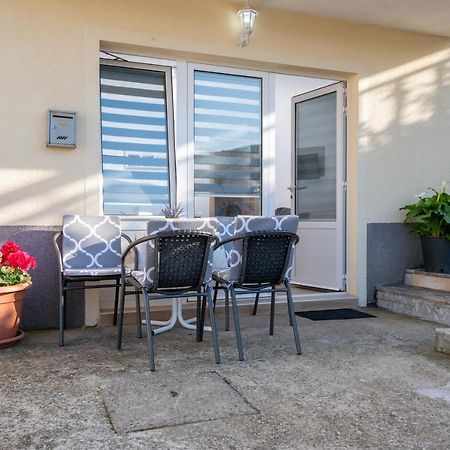 Apartmani Frane Неум Экстерьер фото