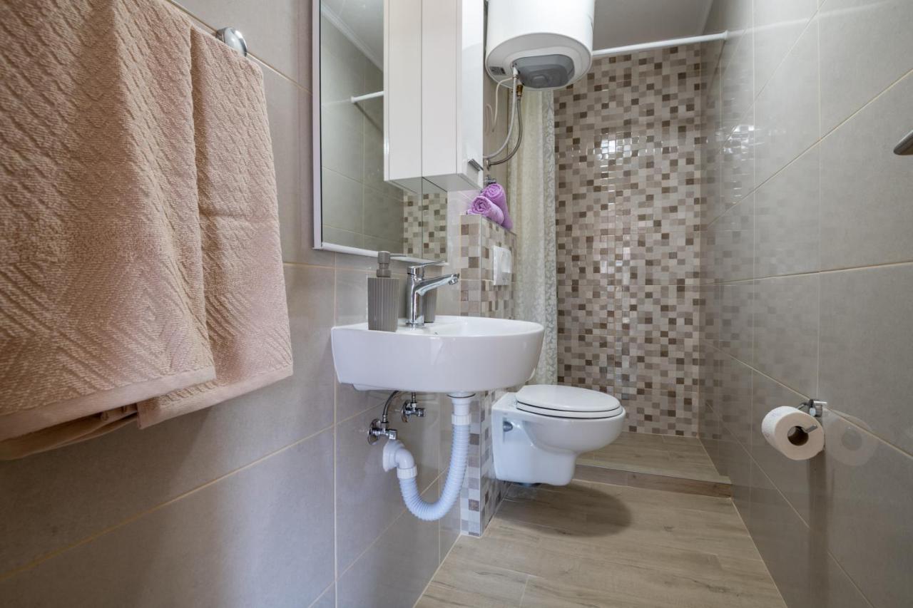 Apartmani Frane Неум Экстерьер фото