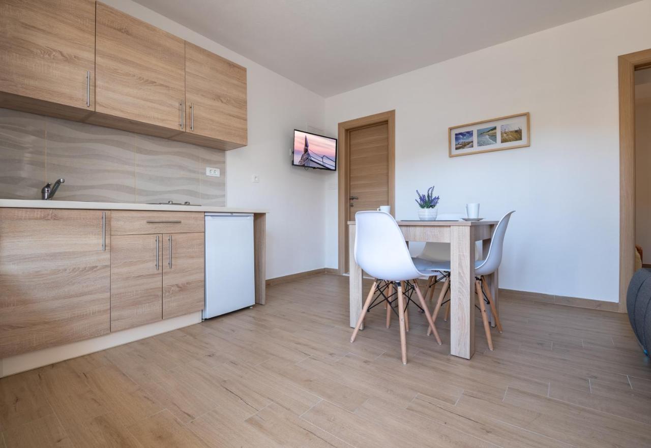 Apartmani Frane Неум Экстерьер фото
