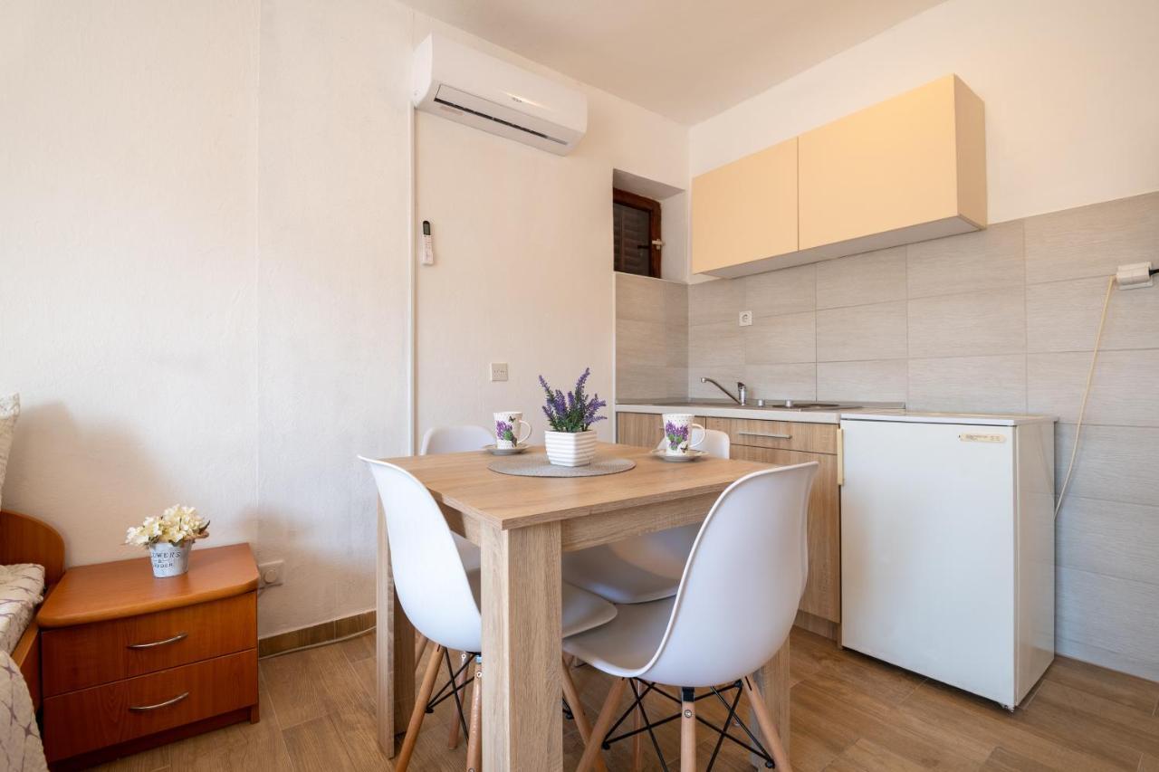 Apartmani Frane Неум Экстерьер фото
