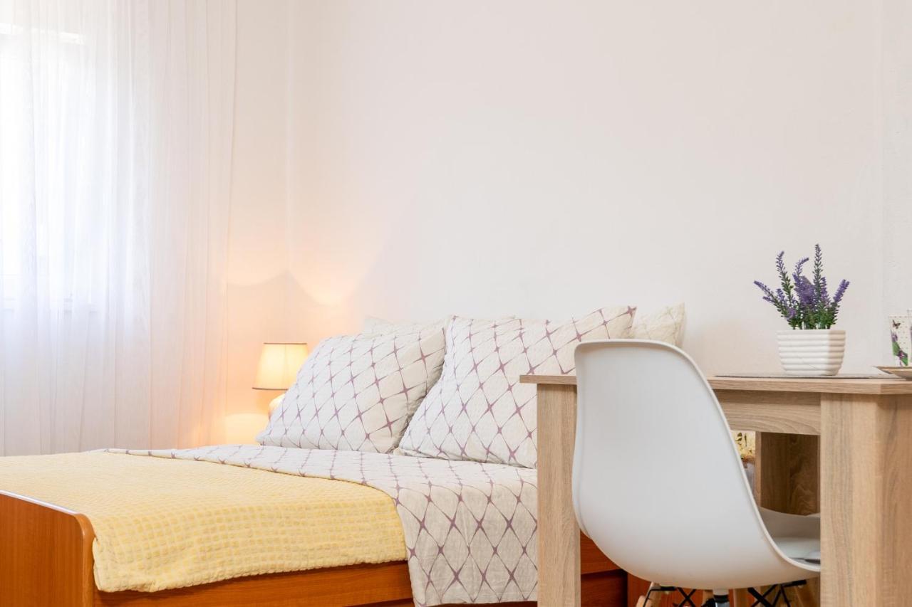 Apartmani Frane Неум Экстерьер фото