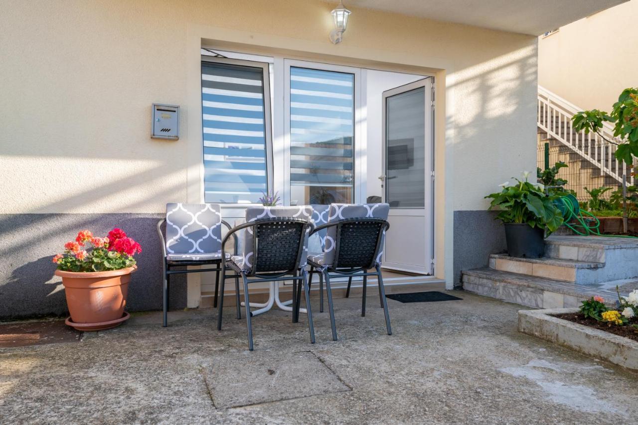 Apartmani Frane Неум Экстерьер фото